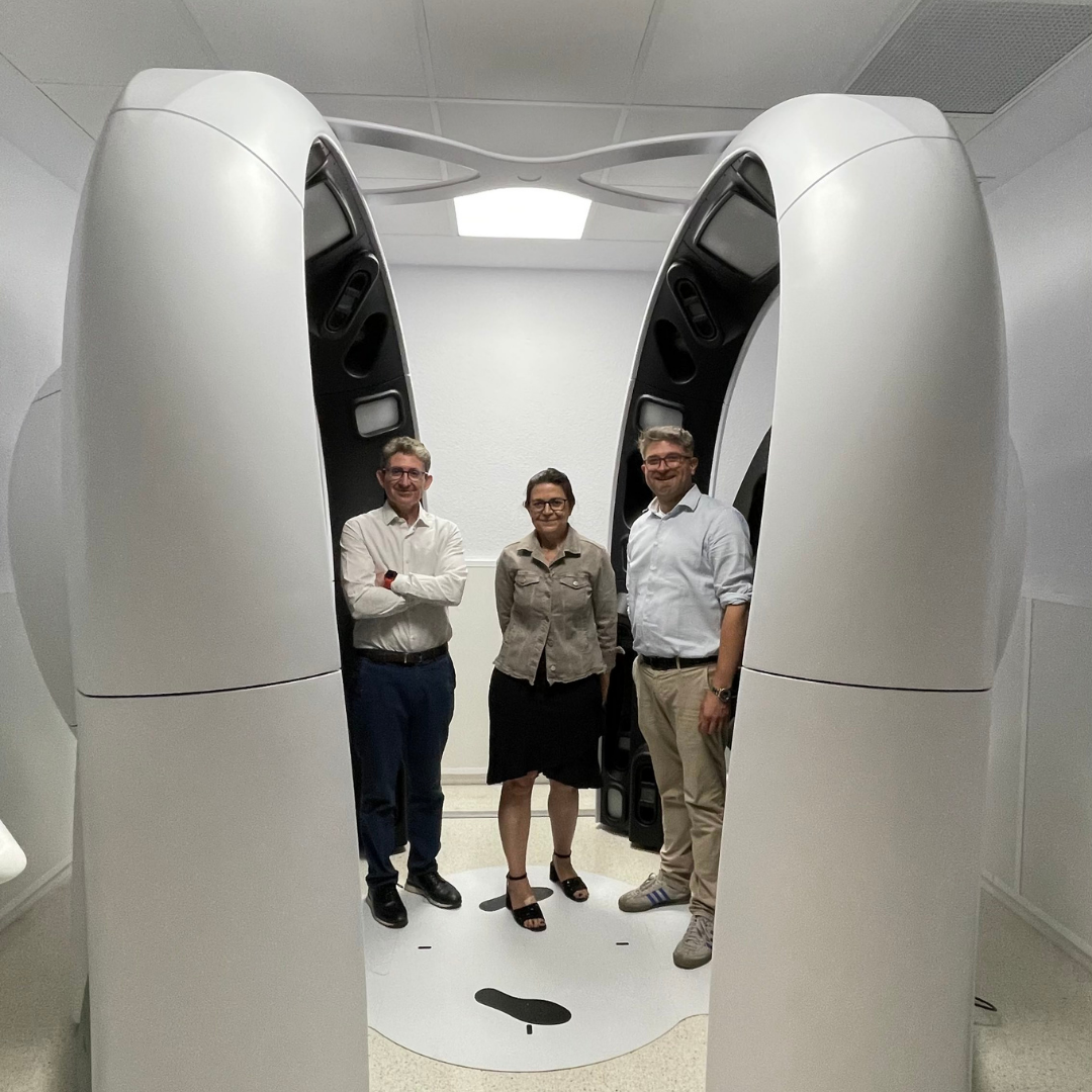 Canfield’s VECTRA® WB360 installed at the Skin Cancer Unit at Hospital Clinic de Barcelona, providing 3D whole-body imaging for Prof. Josep Malvehy and Dr. Susana Puig 
